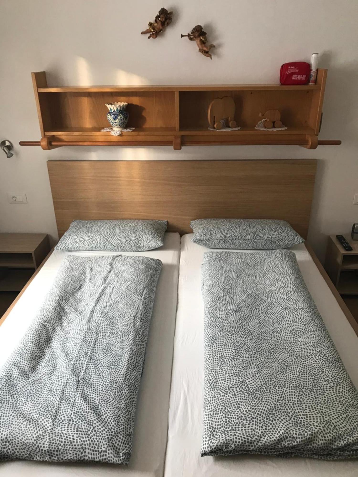 Ferienwohnung Haus Michael Niederdorf Zimmer foto