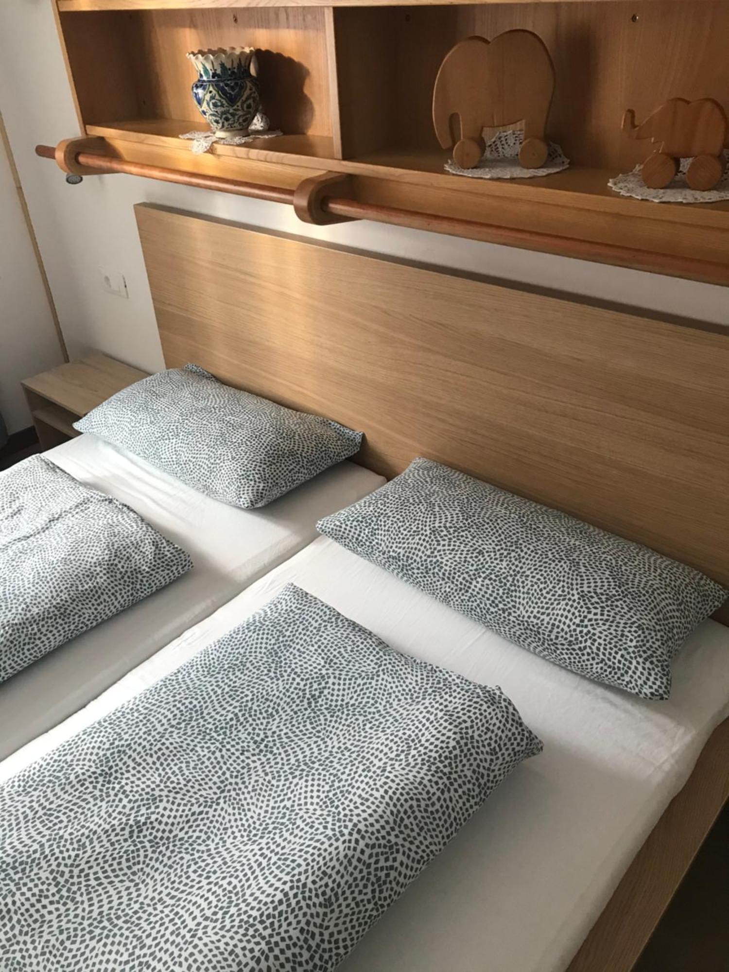 Ferienwohnung Haus Michael Niederdorf Zimmer foto